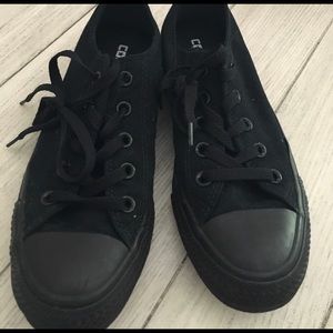 All black converses